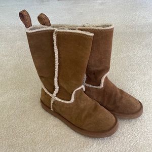 American Eagle brown boots